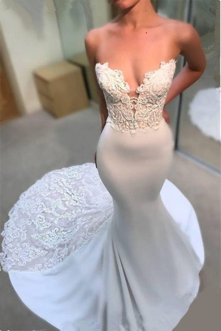 Classic Mermaid Open Back Bridal Gowns Modern Strapless Lace Wedding Dresses Online