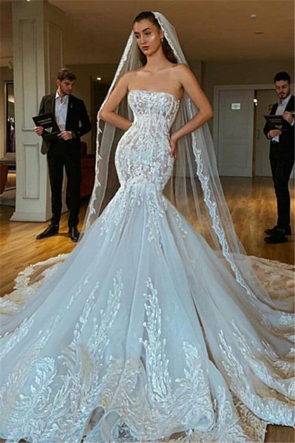 Modern Strapless Mermaid Bridal Gowns with Puffy Appliques