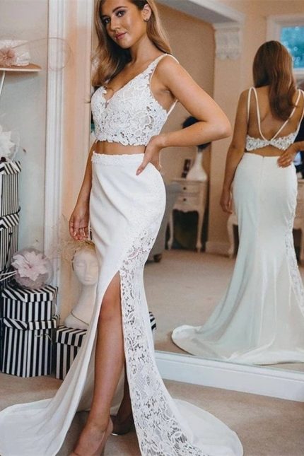 Two-Piece Beach Wedding Dress with Spaghetti V-Neck Lace Modern