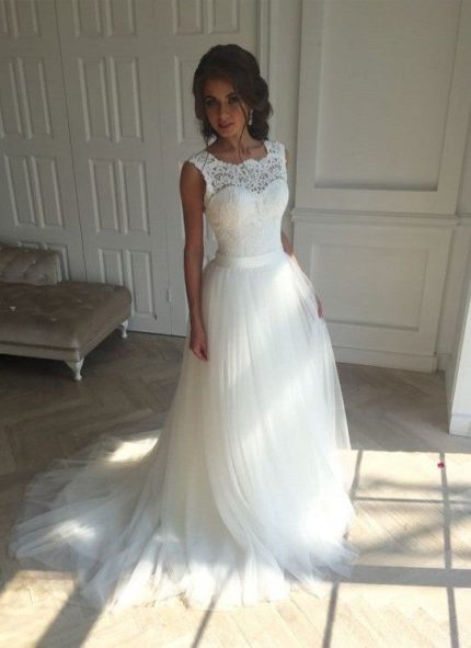 Modest Tulle Backless Lace A-Line Wedding Dress