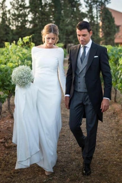 Modest High Neck A-Line Wedding Dresses with Long Sleeves