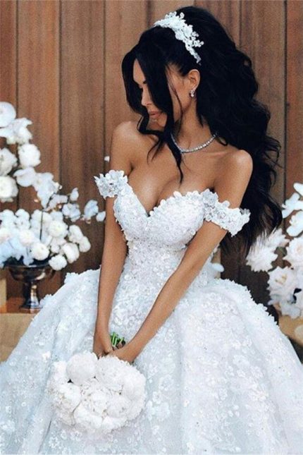 Side Split Tulle Bridal Gowns with Appliques in Off The Shoulder Design perfect for A-line Silhouette