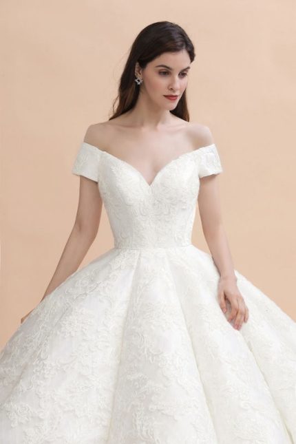 Lace Ball Gowns in Tulle Fabric perfect for Formal Bridal Occasions