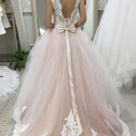 Court Train Sleeveless Wedding Dress with Pale Pink Color and Lace Appliques