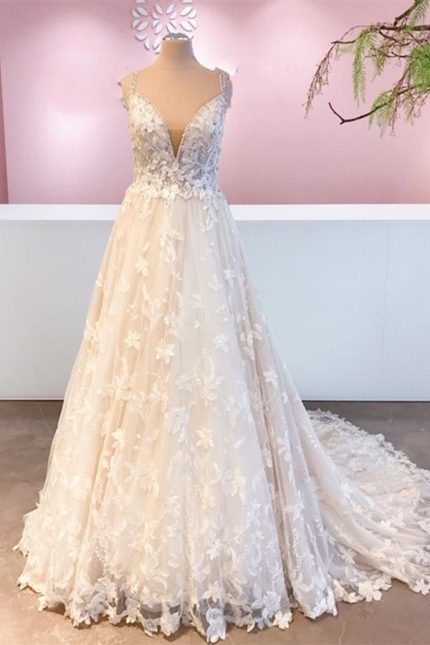 Sweetheart A-Line Wedding Dress with Romantic Lace Tulle