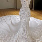 Sexy Long Mermaid V-neck Wedding Dress with Spaghetti Straps and Appliques Lace