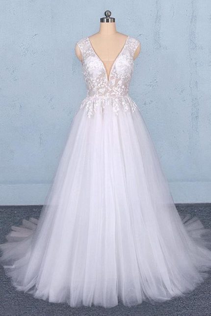 Sexy V Neck Tulle Wedding Dress with Lace Appliques A Line and Backless Design