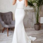 Sexy Lycra Spandex V Neck Sleeveless Mermaid Bridal Dresses with Train in Wedding Dress Style