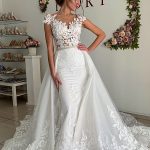 Crochet Flower Applique Tulle Wedding Dress in Sheath Portrait Style with Floor Length