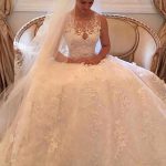 Sleeveless Court Princess Lace Bridal Wedding Dress with Sheer Tulle