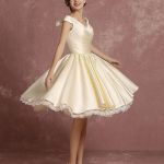 Satin Vintage Princess Bridal Dress Knee Length Sleeveless Lace Edge Pleated Bridal Gown with Ribbon Bow Short Wedding Dresses