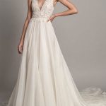 Wedding Dress A Line V Neck Sleeveless Beaded Bridal Dresses With Train Simple and Exquisite