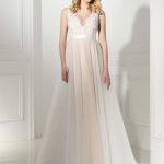 Pearls A-Line Bridal Gowns with Jewel Neckline and Sleeveless Design in Tulle Fabric