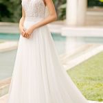 Elegant Train Mermaid Dress with V-Neck and Sleeveless Design