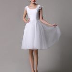 Tulle Scoop Neck Knee Length Bridal Dress with Lace Cap Sleeves