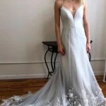 V Neck Tulle Lace Appliques Long Wedding Dress with Spaghetti Straps