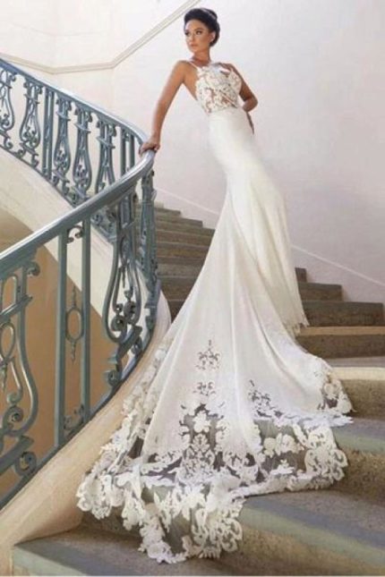 Boho Mermaid Lace Wedding Dresses with Train and Spaghetti Straps