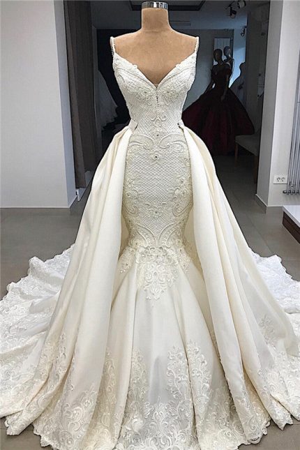 Lace Fit and Flare Wedding Dresses with Overskirt Appliques Detachable Satin Backless Bridal Gowns and Spaghetti Straps