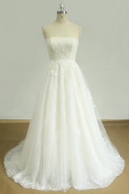 Appliques Tulle A-line Wedding Dress with Strapless Bodice