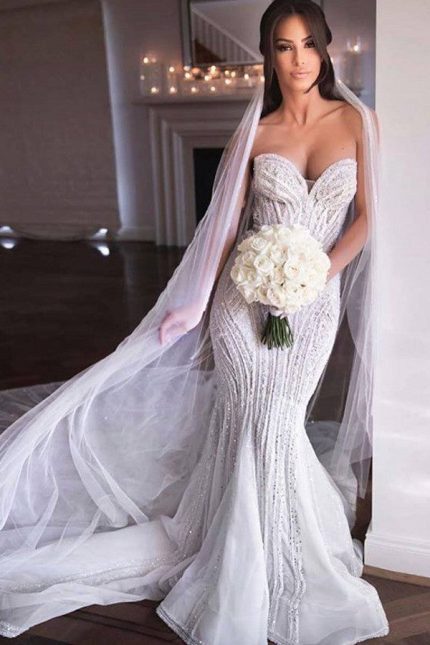 Beaded Mermaid Wedding Dresses with Appliques Tulle Bridal Gowns Strapless Sweetheart