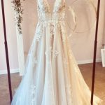 Long A-Line V-neck Tulle Floral Lace Wedding Dress Stunning