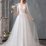 Wedding Dresses Boho Beach A-Line Bridal Dress Lace Applique Tulle Bridal Gown with Train Summer