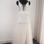 Ivory Sleeveless Lace Tulle High Split A-line Wedding Dress Trendy