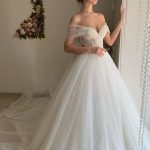 Off the Shoulder Princess Pearl White Ball Gown Wedding Dresses Trendy