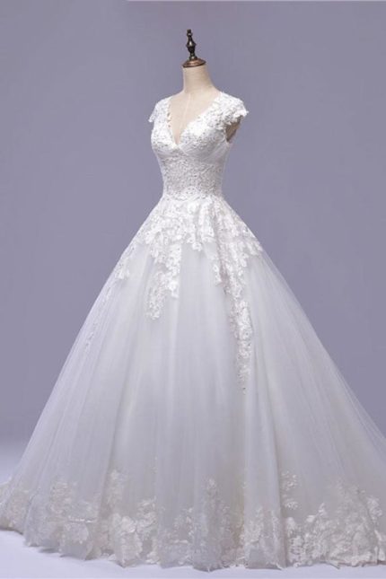 Cap Sleeve Lace-Up Tulle Wedding Dress V-Neck Style