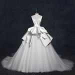 Sleeveless Lace-Up Ball Gown Wedding Dresses V-Neck Style