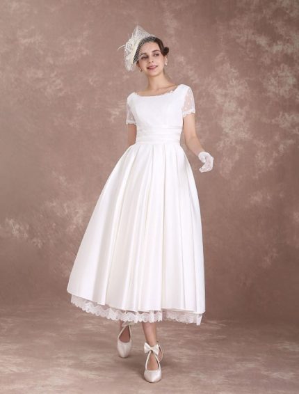 Vintage Short Sleeve Ivory Bridal Dress with Polka Dot Lace Trim Elegant Reception Dress