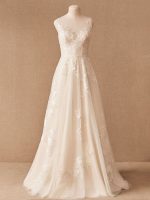 Vintage Jewel Neck Sleeveless Satin Bridal Gown with Raised Waist and Applique Vintage Glamour - Image 6