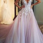 Enchanting Deep V-Neck Sleeveless Lace Flora Tulle Bridal Gown