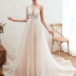 Graceful V-Neck Sleeveless A-Line Tulle Bridal Gown with Train