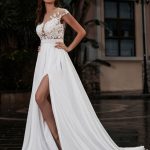 Beach Wedding A-Line Silhouette Jewel Neck Lace Bodice Chiffon Bridal Gown