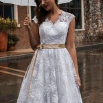 Ecru White Knee Length A-Line Sleeveless Lace V-Neck Midi Bridal Gown