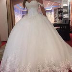 Elegant A-Line Sweetheart Neck Sleeveless Natural Waist Applique Tulle Bridal Gown
