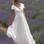 Gorgeous V-Neck Short Sleeves Buttons Floor Length Bridal Dress with Train