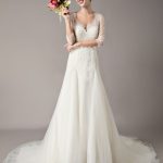 Elegant Ivory V Neck Lace Tulle Sleeveless Bridal Gown with Train