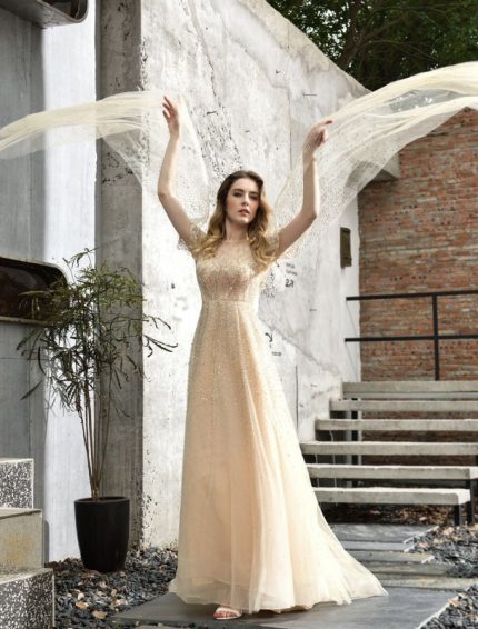 Exquisite A-Line Sweep Short Sleeves Beaded Jewel Neck Bridal Dress
