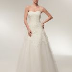 Stunning Strapless Lace Maxi Bridal Dress with Sweetheart Neckline
