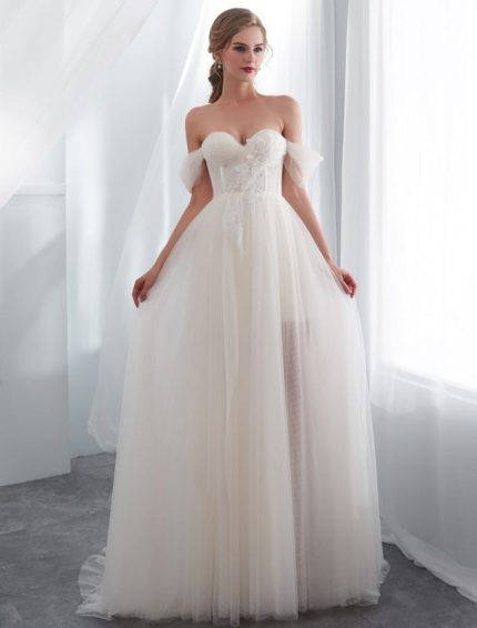 Gorgeous Tulle Ivory Off The Shoulder Sweetheart Beach Bridal Dress with Train