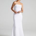 Vintage White Lace V-Neck Backless A-Line Court Train Bridal Gown