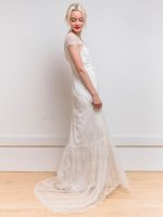 Timeless White Buttons Mermaid Bridal Gown with Satin Fabric and V-Neck - Image 5